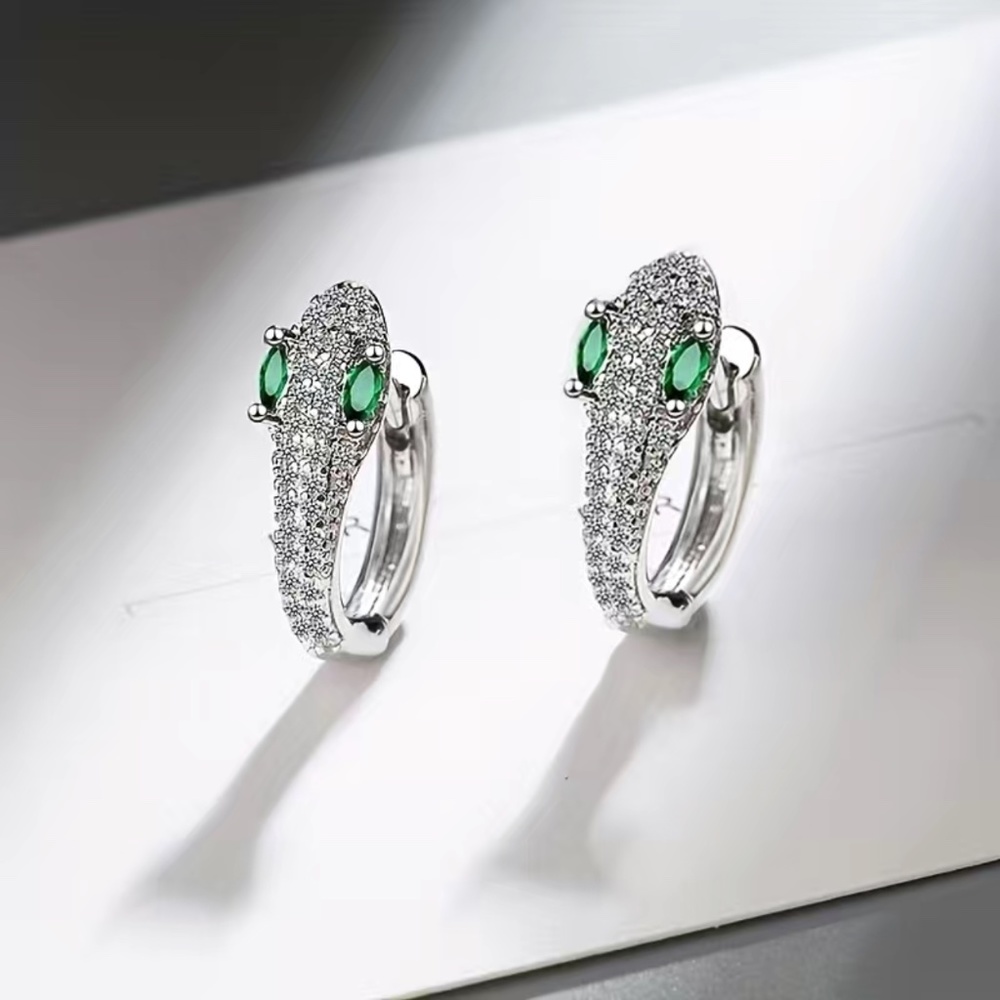 NEW 14K Gold Plated Emerald Snake Hoop Earrings - Picture 6 of 6